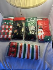 Very Cute 5 Pair Knee High Christmas Socks For Tweens, New In Package