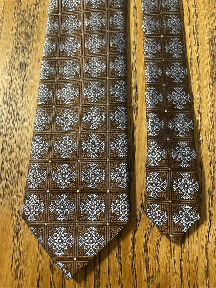 Corbata de seda tejida geométrica Santorelli usada en excelente estado hecha a mano en Italia Foto 4 de 4