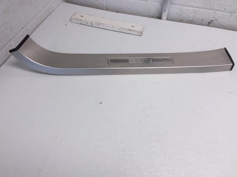 Bentley Flying Spur 2014 Front Right Outer Kick panel