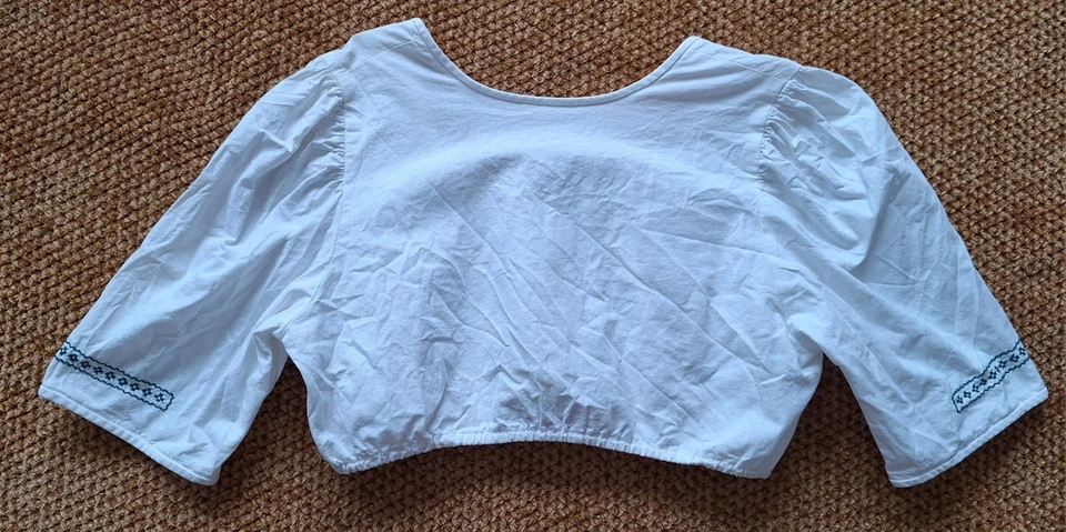 Süße Dirndlbluse, Wiesn, Tracht, Stickerei, Oktoberfest, Größe 38? Damen - Bild 4 von 4