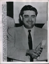 1951 Press Photo Harry Gross Awaits Returning to New York as key witness