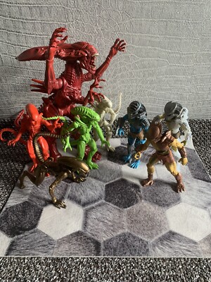 Aliens Vs Predator Collection INK 4 Predators And 5 Xenomorphs RARE OFFER lanard