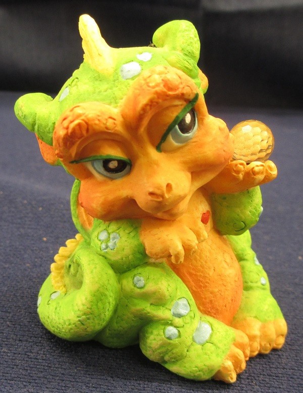 VINTAGE FANTASY BABY DRAGON FIGURE HOLDING CRYSTAL ORB 1989 BOWEN RESIN USA