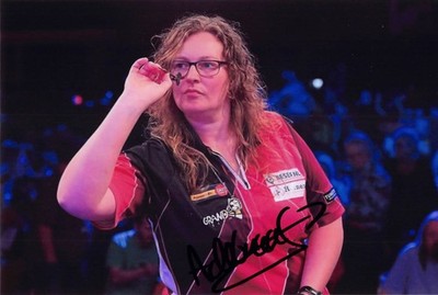 Aileen de Graaf - Darts - Foto - 10x15 cm- original signiert ! TOP ! (1)