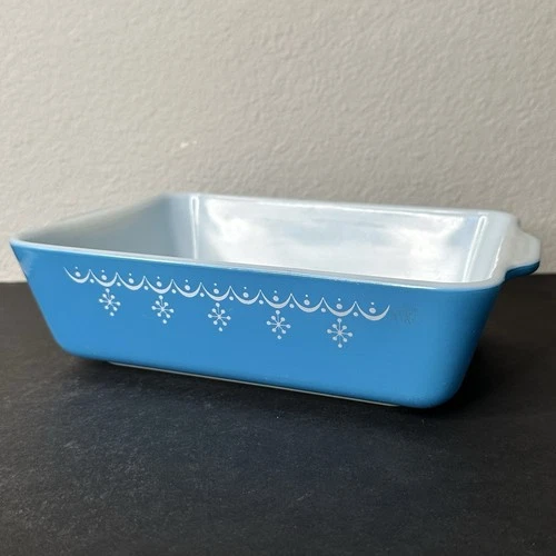 Vintage PYREX Blue Snowflake Garland 503 Refrigerator Dish 1 1/2 Qt 1972