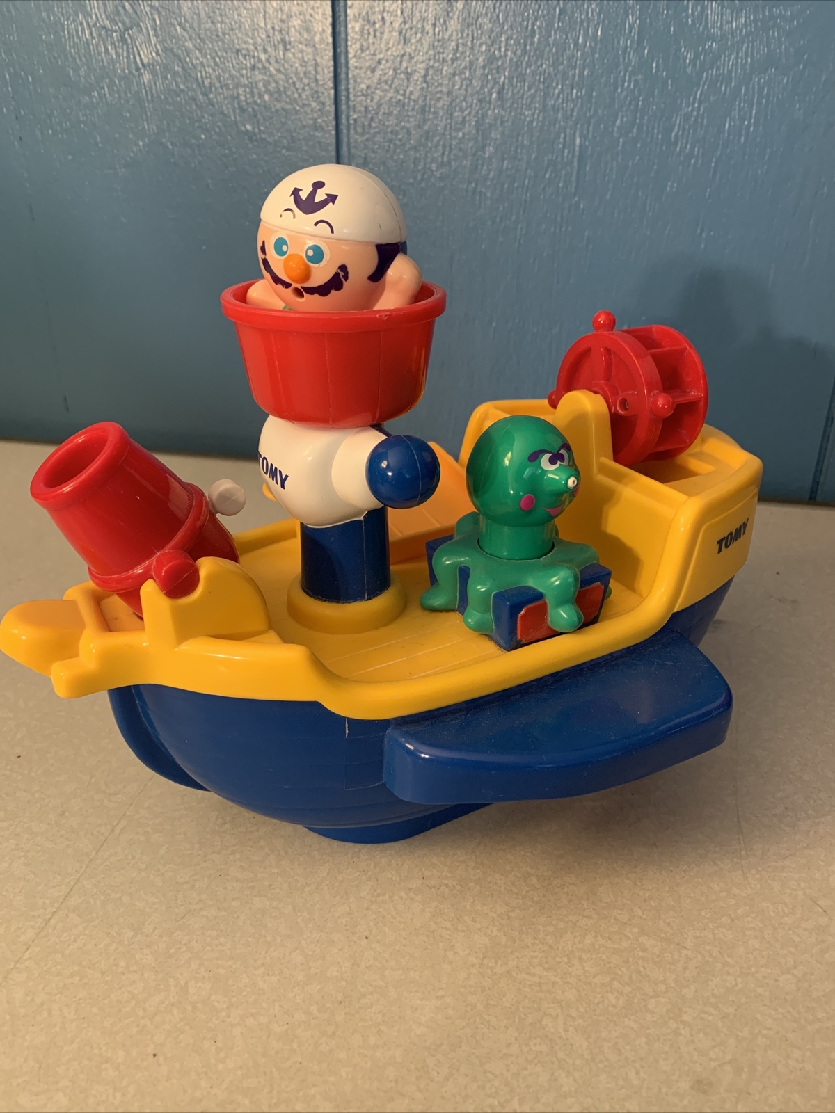 ship bath toy