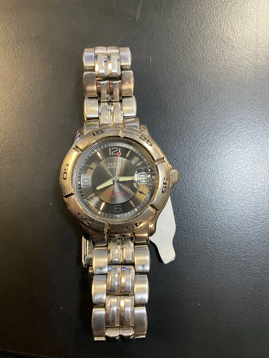 Guess Men s Waterpro Grey Face Silver Tone Divers Style Watch