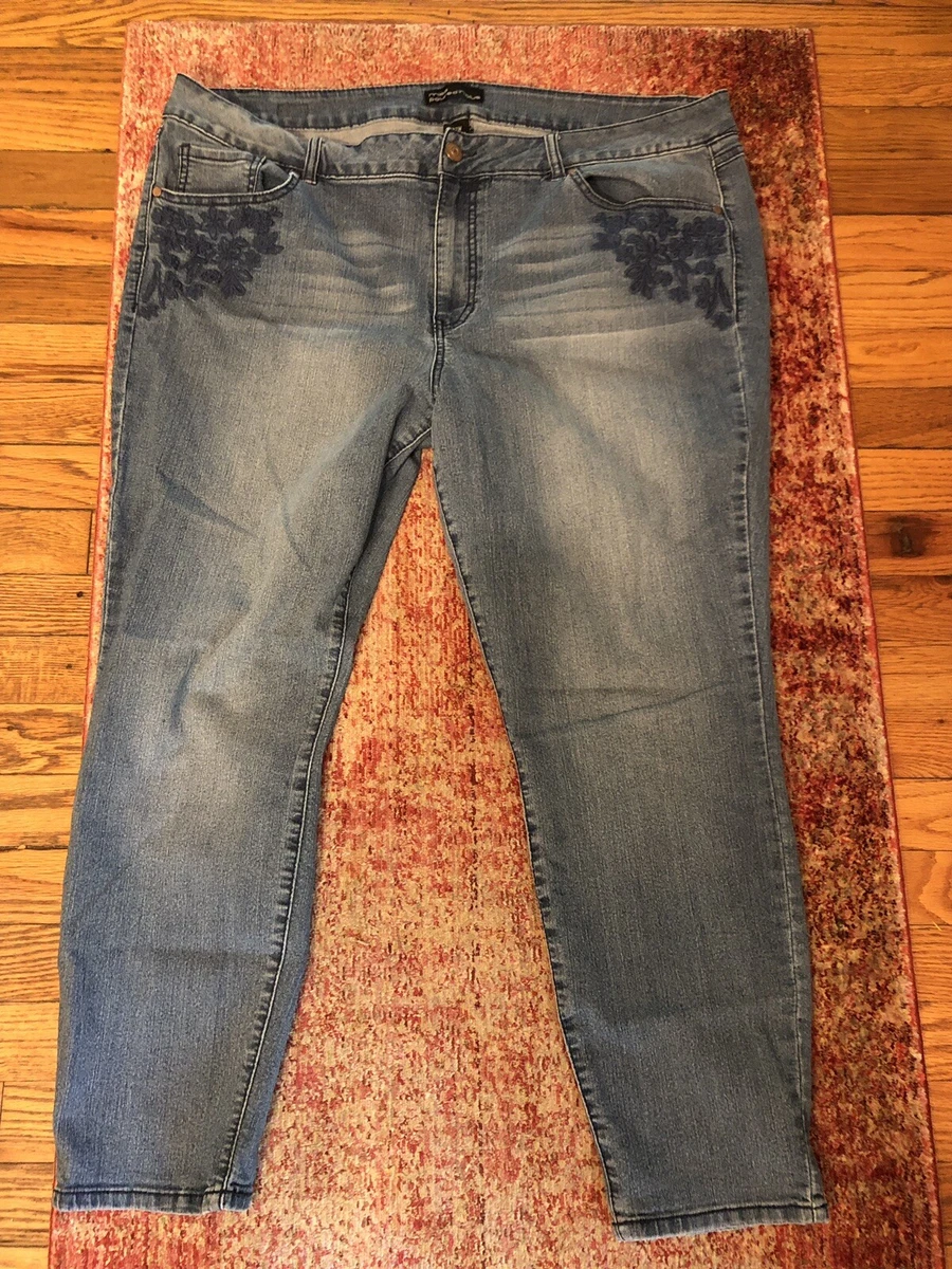 Miss Poured In Blue Jeans Distressed Embroidered Pockets W stretch Woman s 22W