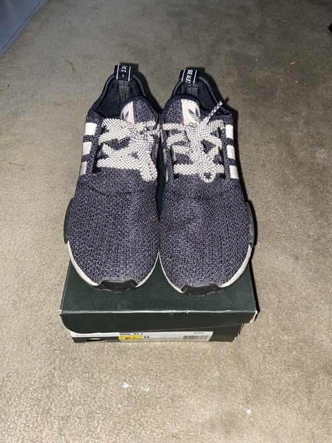 champs sports adidas