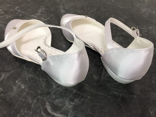 Schuhe Hochzeit Brautschuhe Pumps - weiß, flach, Gr. 37 Riemchen *ungetragen* - Bild 5 von 8