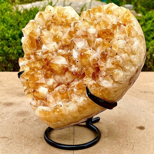 5.68LB Brazilian yellow crystal block hand cutting heart-shaped treatment - 第 3/13 張圖片