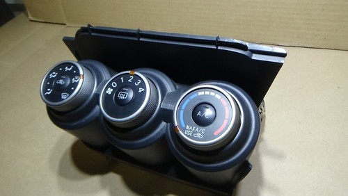 2011-2016 Scion TC AC Heater Climate Control Switch - Picture 3 of 9