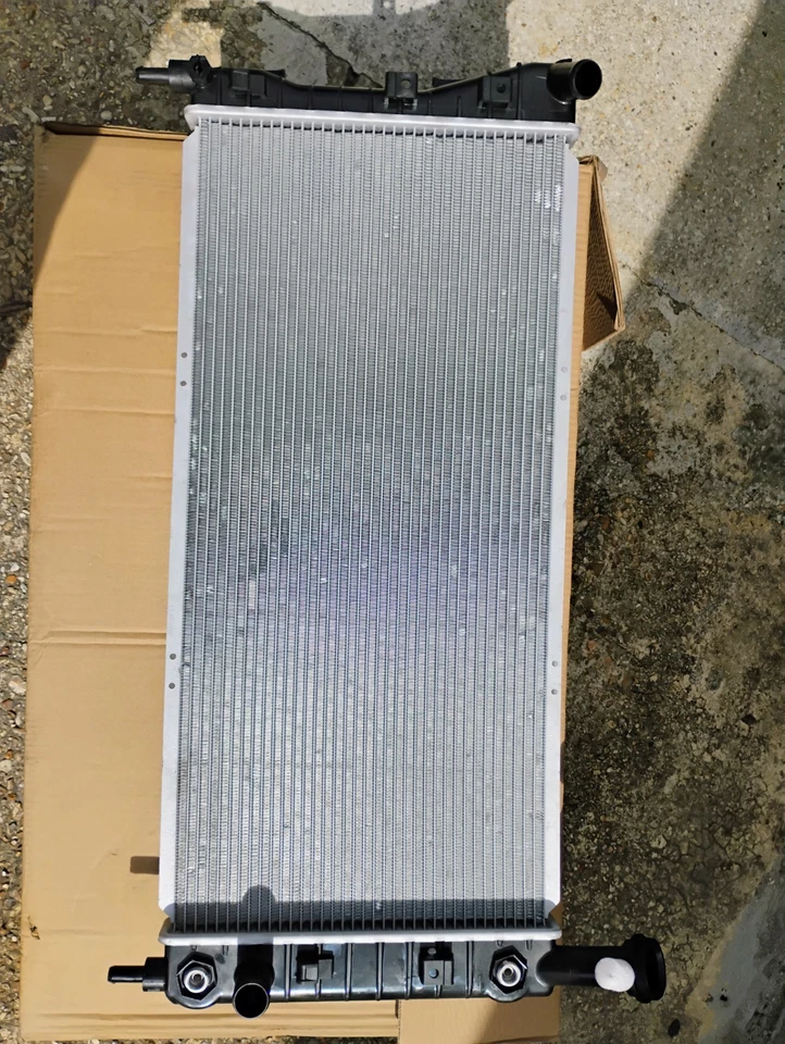 Buick Lacrosse 2007 3,8 V6 (radiador nuevo) Foto 4 de 4