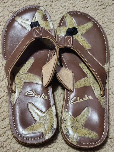 Infradito Clarks marrone in pelle taglia 10M