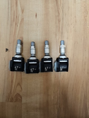 #ad 84152501 Tire Pressure Sensor TPMS GMC Trailer Chevy Silverado 85110397 set 4 $90.00