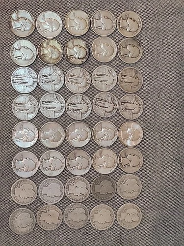 Bulk Lot Of 40 Silver Quarters.  10 Standing Liberty 10 Barber &20 Washington.