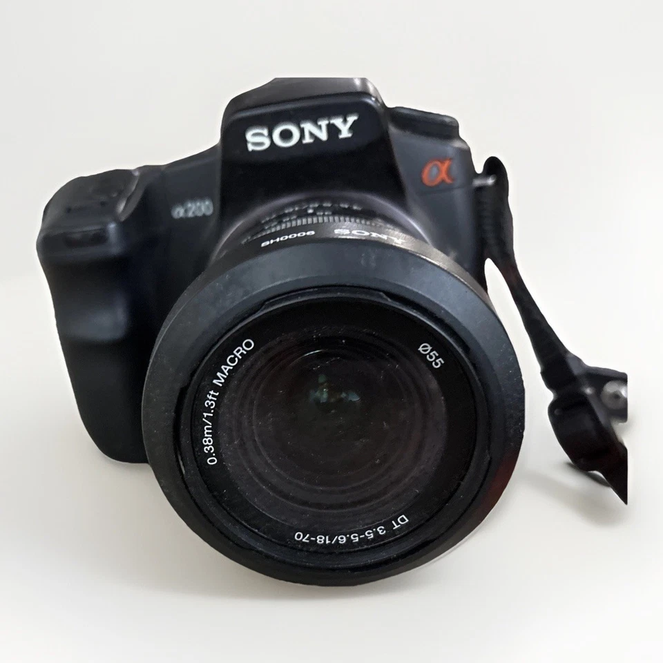 Working Sony A200 Camera With Adjustable Lens And Strap  - Image 4 of 4
