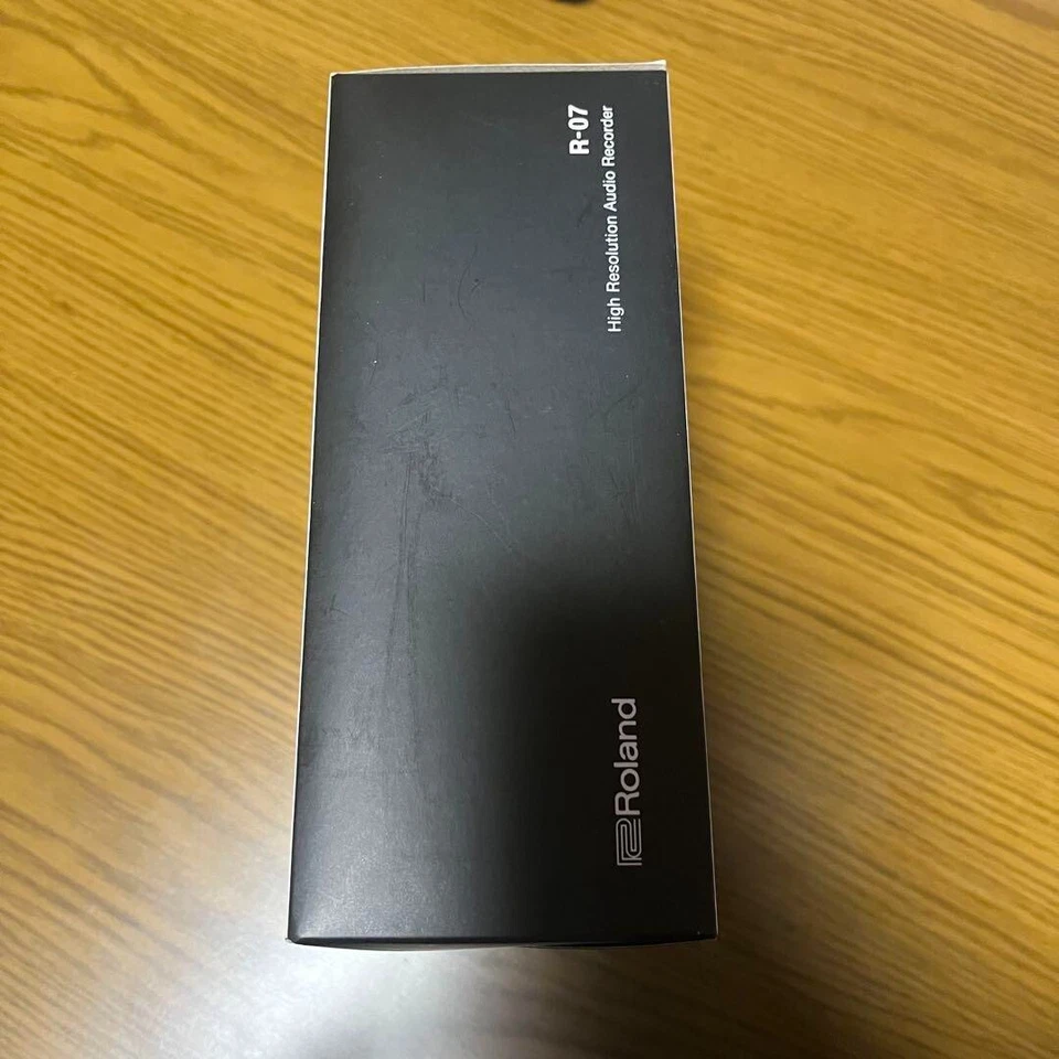 Roland Hi-Res Audio Recorder R-07-BK Black Linear PCM Recorder New Japan - Image 4 of 4