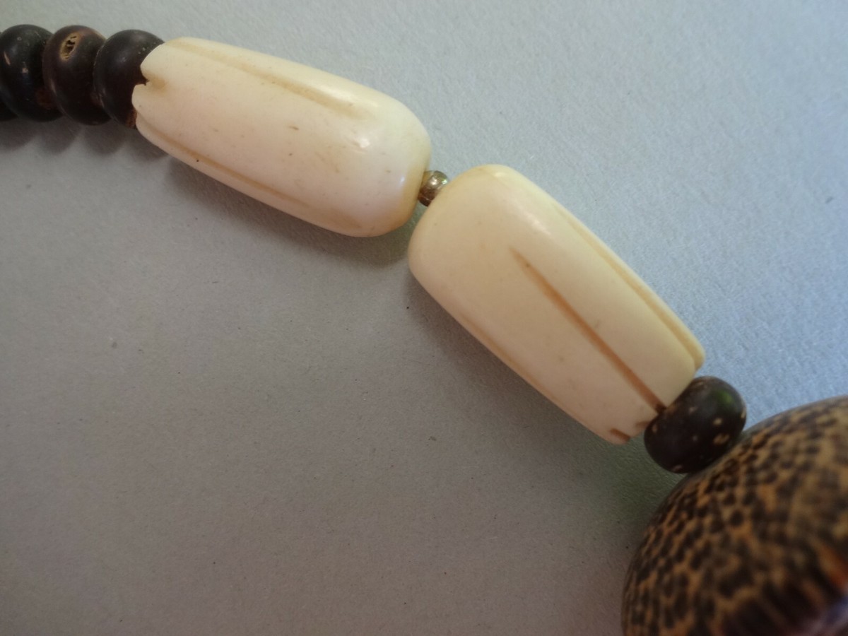 ANCIENNES BOUCLES D'OREILLES FLEUR SIGNÉ SARAH COV CRISTAL