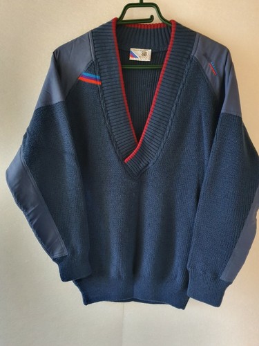 BMW M STYLE CLASSIC V NECK SWEATER SIZE 