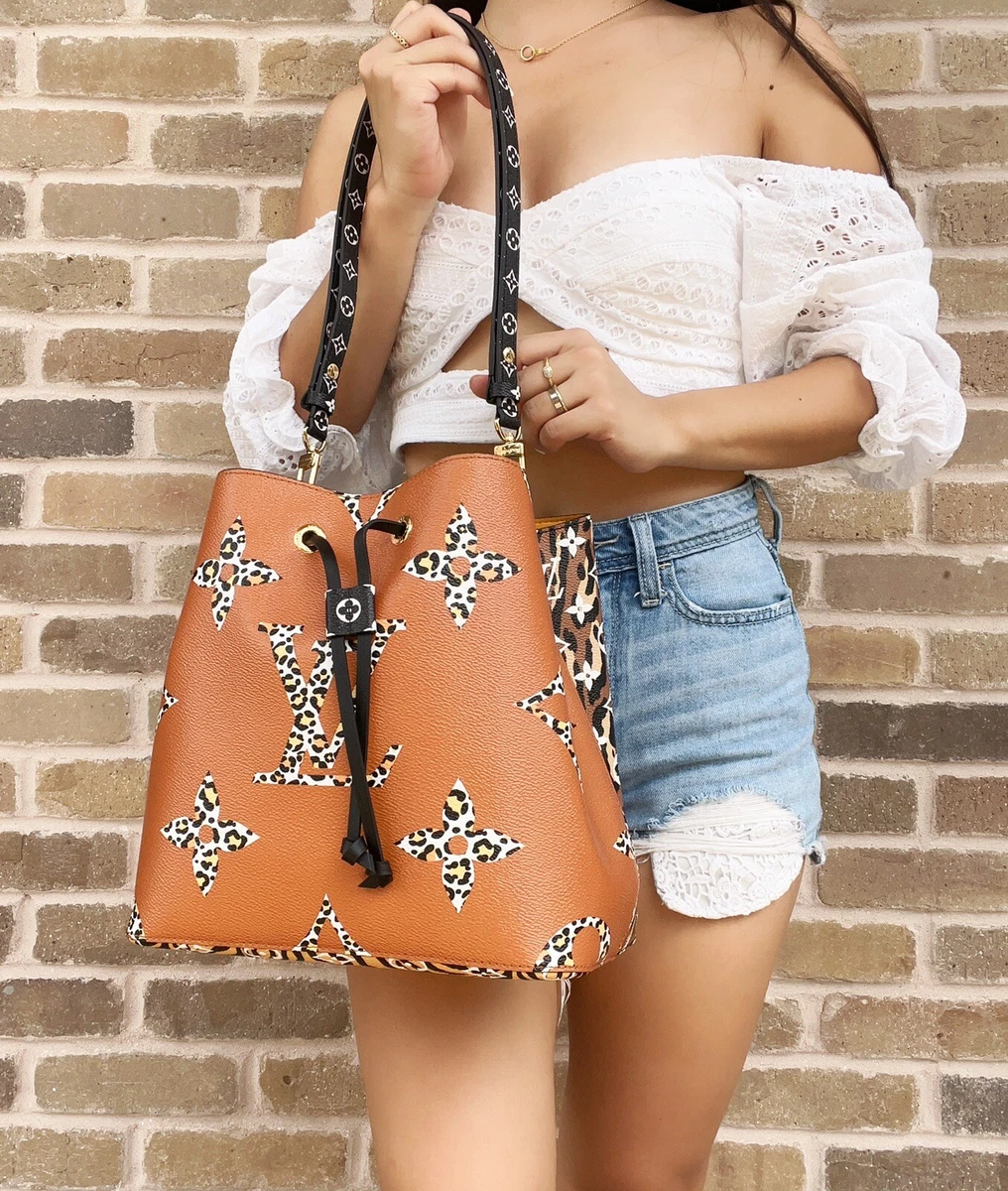 Louis Vuitton NeoNoe Monogram Bucket Bag