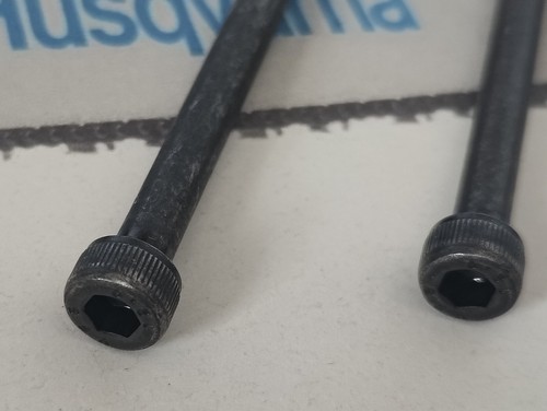 Husqvarna 181 281 281XP 288 Chainsaws 1 Pair Exhaust Screws / Bolts 503 203 890 - Picture 2 of 6