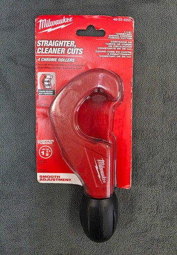 Milwaukee 1-1/2 in. Constant Swing Copper Tubing Cutter 48-22-4252