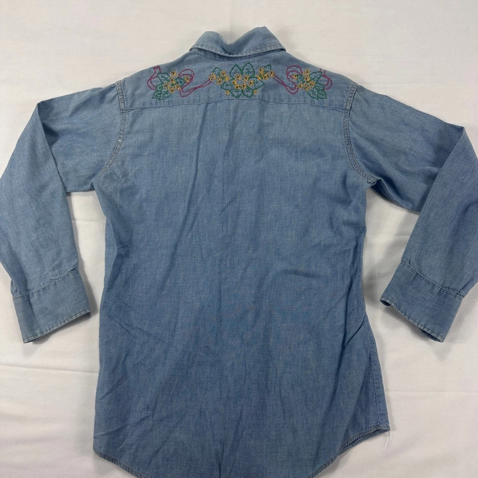 Camisa vaquera vintage Levi's naranja bordada para mujer mediana EE. UU. Foto 2 de 4