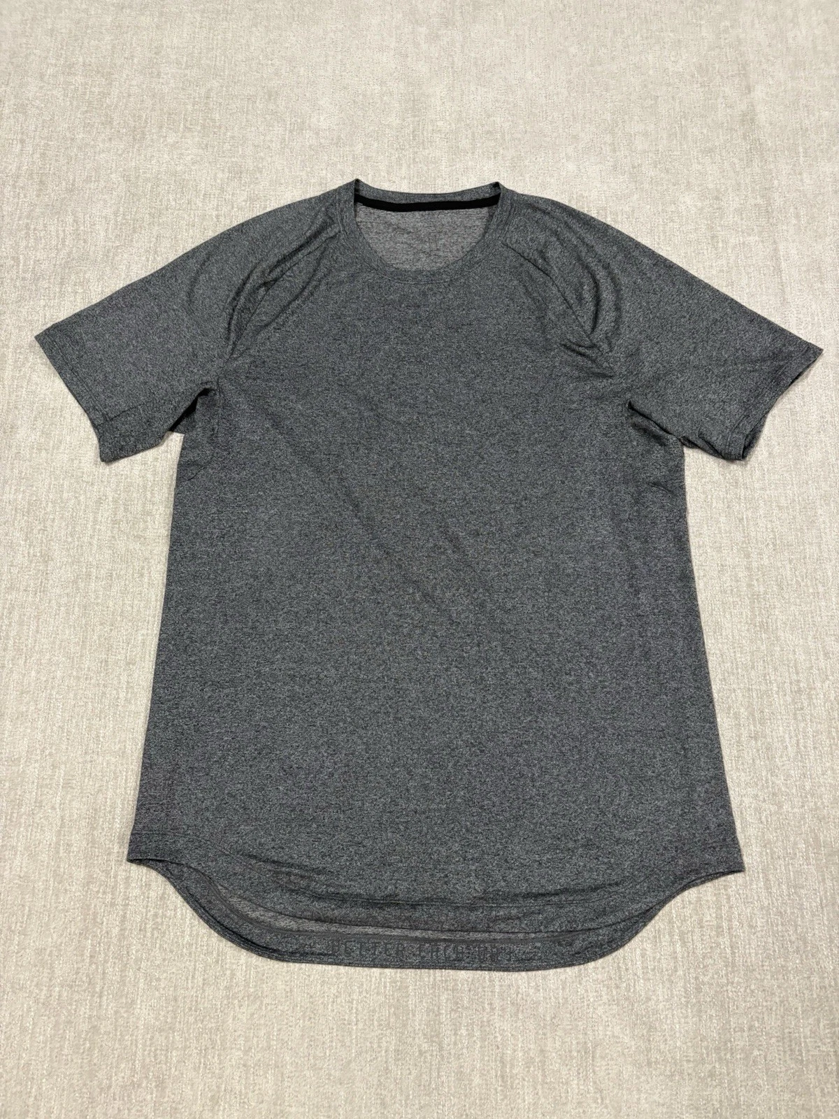Lululemon Drysense Shirt Mens XL Gray Short Sleeve Crew Neck Athletic Vented