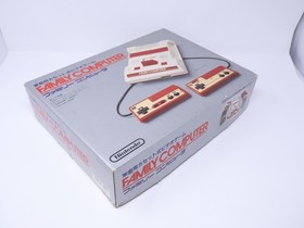 Nintendo Japanese Famicom NES Console in Box CIB Cords Manuals HCV-001 US Seller