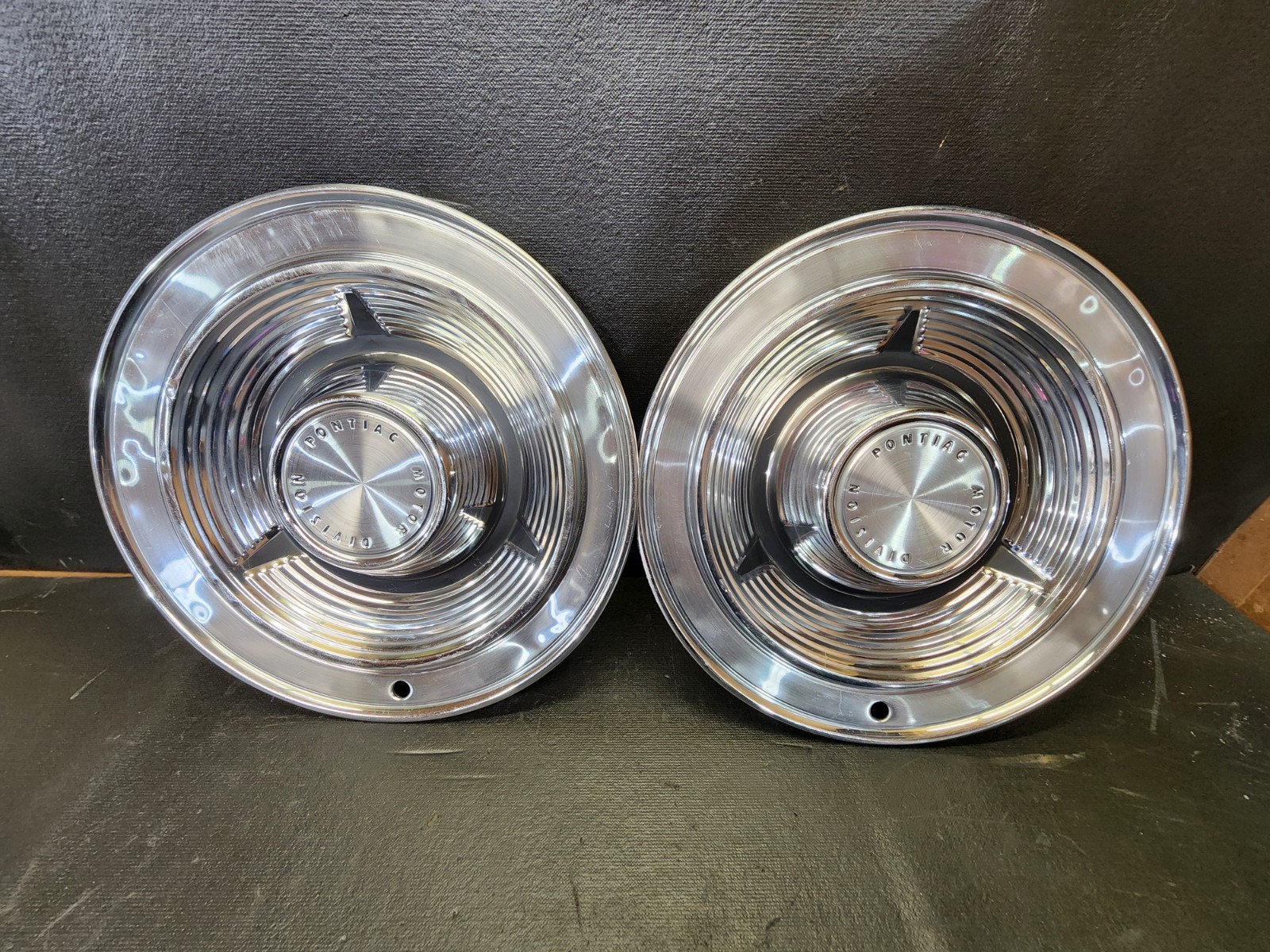 1961-1963 Pontiac Bonneville Catalina OEM Hubcap Wheel Cover Center Cap Pair GM