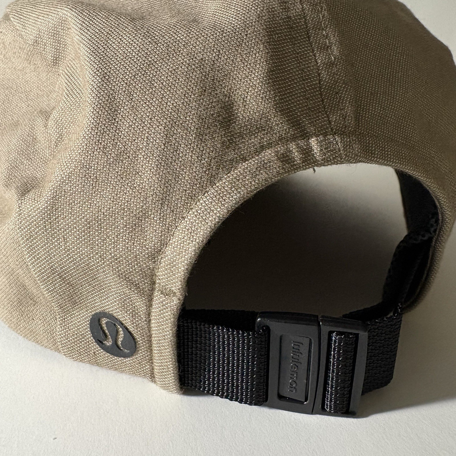 Lululemon Adjustable Strap Lightweight Athletic B… - image 5