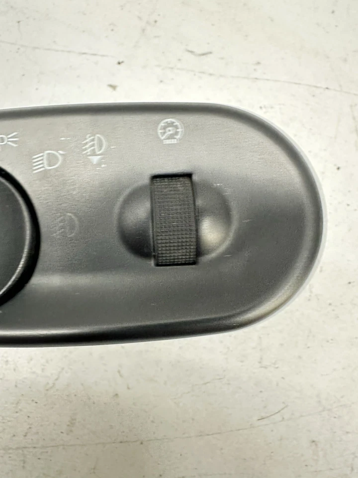 03-06 FORD EXPEDITION DIMMER FOG HEAD LIGHT LAMP SWITCH Oem B24 - Image 4 of 4