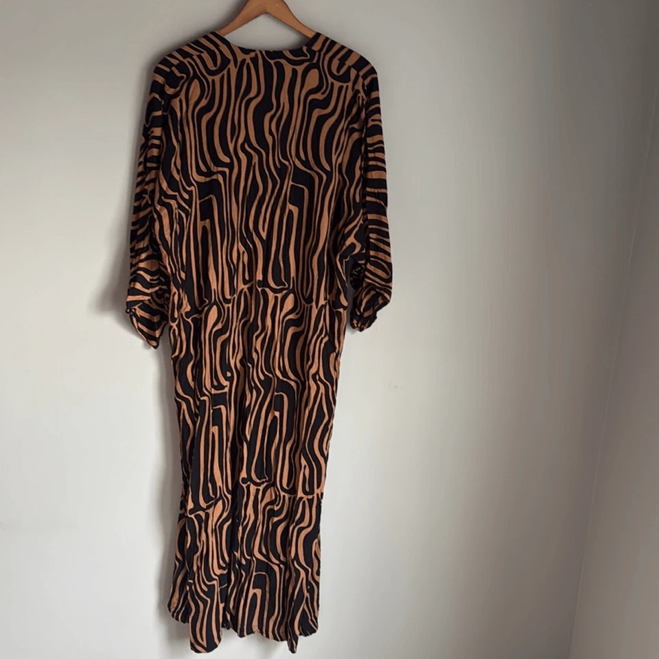 Kimono plumero Kyra ANTHROPOLOGIE BEL KAZAN en talla única surtida Foto 3 de 4