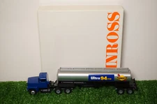 Winross Diecast 1/64 Scale Truck Sunoco Tanker 1988