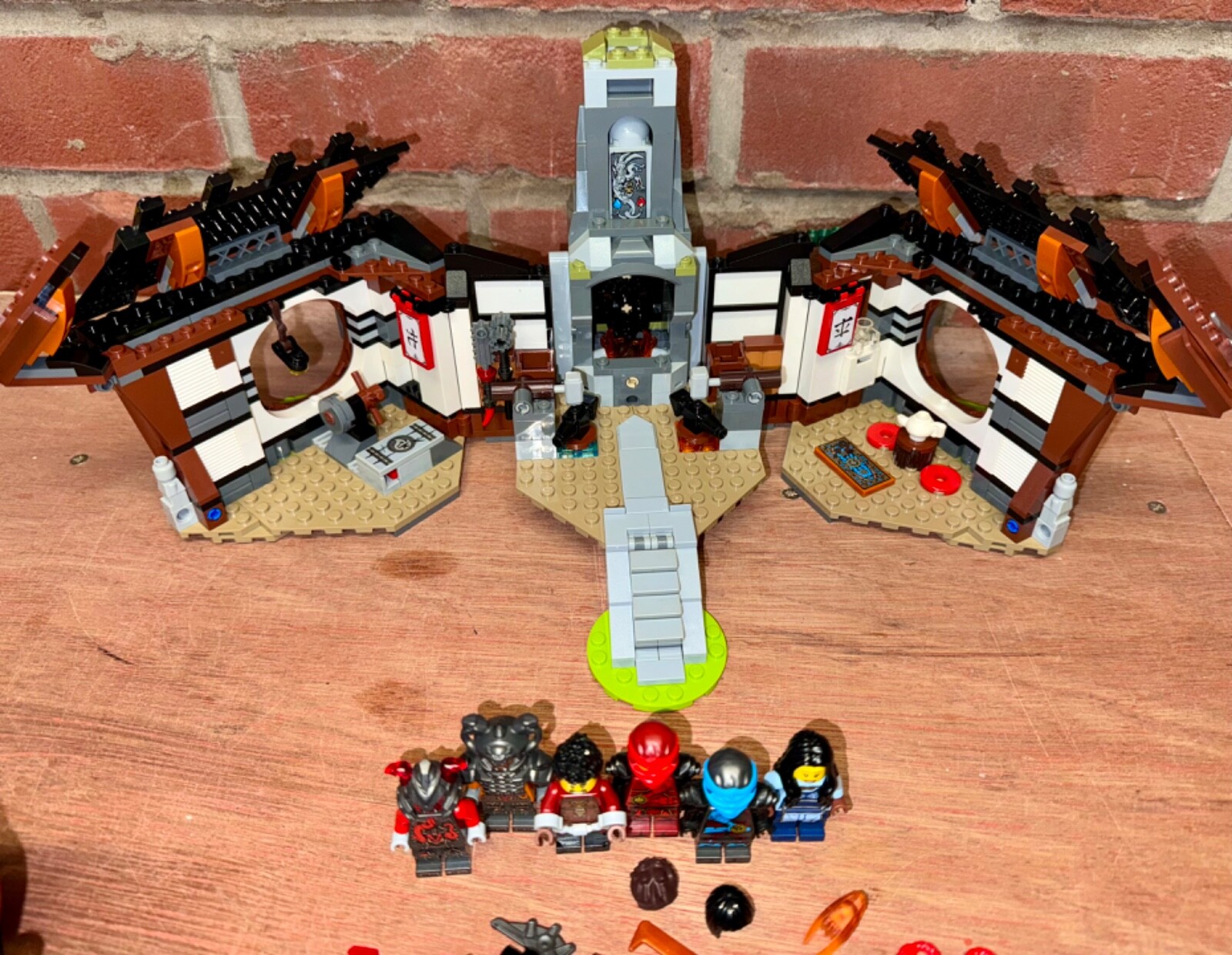 LEGO NINJAGO 70627 - Dragon's Forge - 100% all minifigs and instructions | eBay