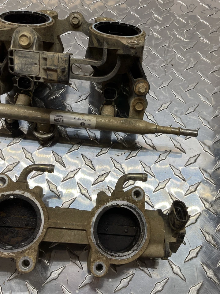 09 Polaris Sportsman 850 XP EPS corpo do acelerador 1203943 1203698 2009-2011 - Imagem 4 de 4