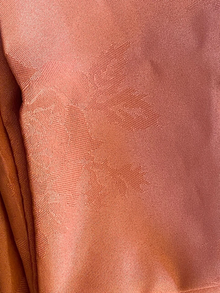 8 x Restaurant Quality Large Dinner Coral Napkins Rose Pattern 22.5" x 21" VGC - Image 3 of 4