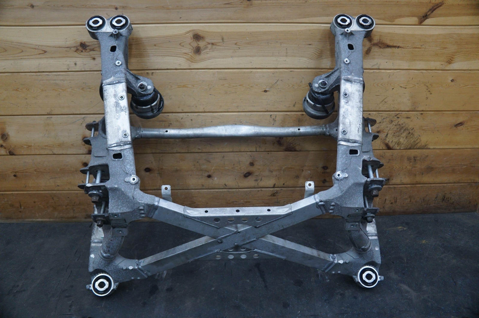 Rear Subframe Undercarriage Support AD43-5R003-BC AD435R003B Aston Martin Rapide