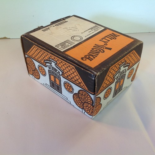 Vintage Rare 19Pc 1971 Willy Wonka Candy Factory Kit in Box Molds Toppings Bklt - Picture 3 of 20