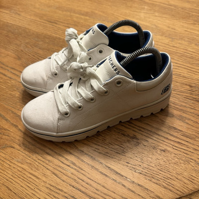 Skechers Womens Street Cleat 74100 White Blue Trim Casual Shoes Size 