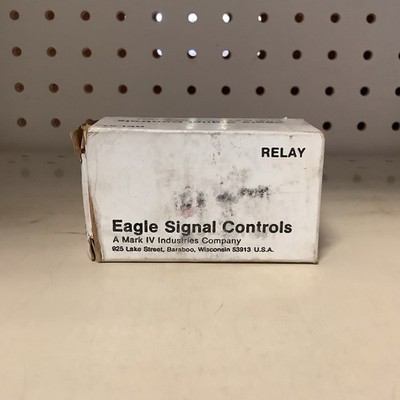 NEW - OLD STOCK - EAGLE SIGNAL CONTROLS, RELAY, 30E3CA12002, L89, 120V, 50/60HZ