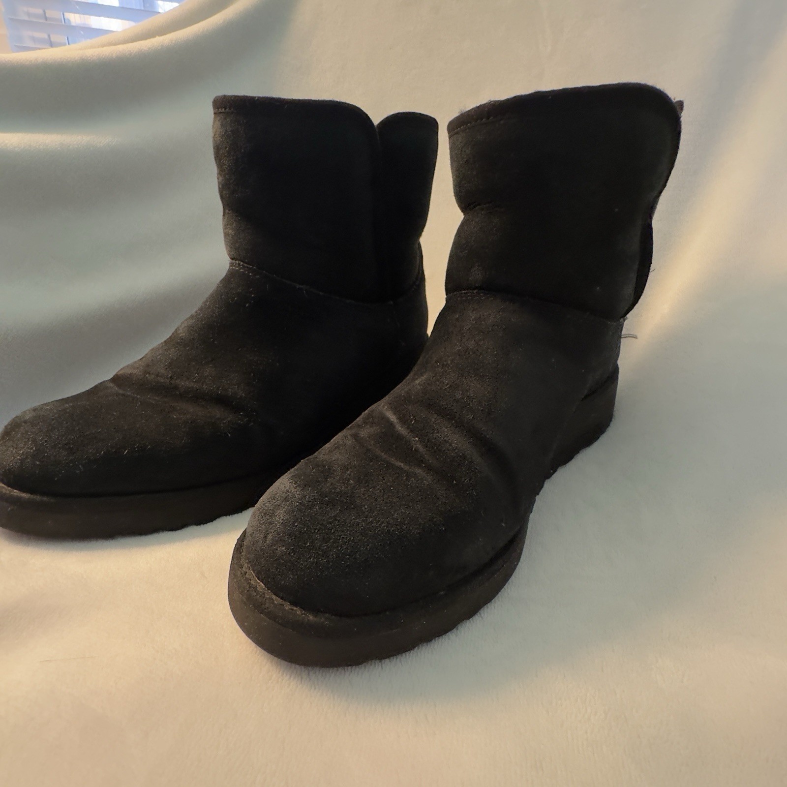 UGG Kristin Suede Shearling Lined 1012497 Black Wedge Bootie Boots Women’s 7.5