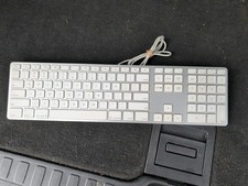 Apple A1243 USB Wired Standard Keypad - White