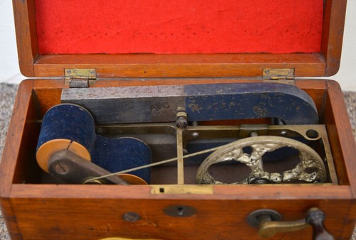3x alte magnetoelektrische Maschine bei Nervenerkrankungen - KOSTENLOSE LIEFERUNG - Bild 6 von 13