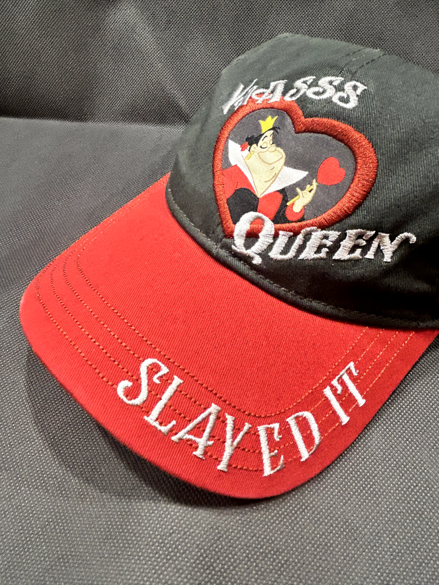 Disney Parks Exclusive Queen of Hearts  display picture 1