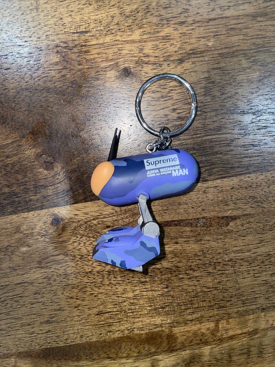 Supreme x JUNYA WATANABE COMME des GARÇONS MAN Bug Keychain Supreme x JUNYA WATANABE COMME des GARÇONS MAN Bug Keychain