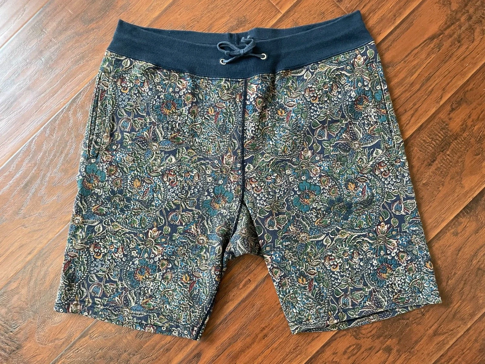 Short de survêtement Supreme Paisley 2011 bleu marine XL logo boîte vintage PCL mains mousse