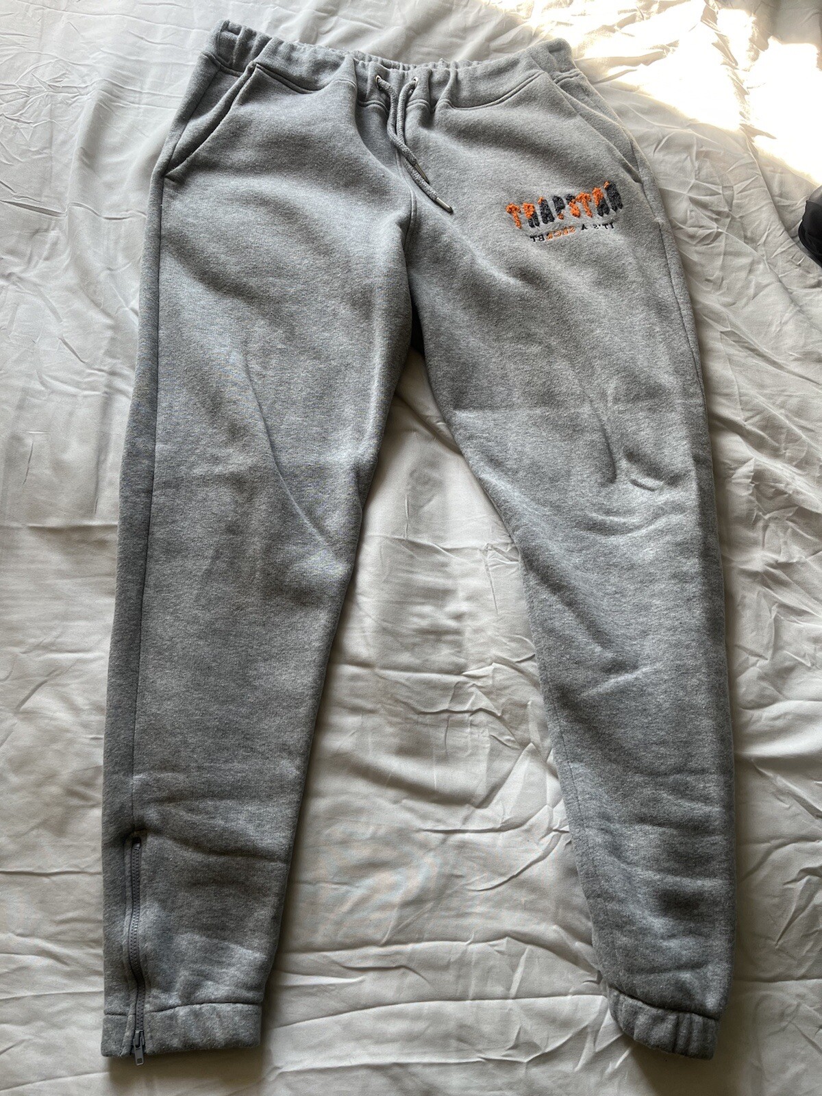 trapstar tracksuits medium - image 2