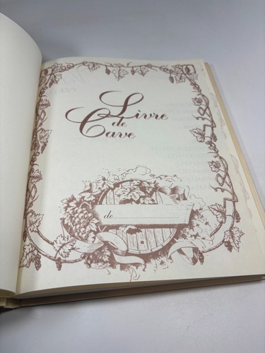 Vintage Livre de Cave Comptoir de Famille Wine & Food Pairing Journal in French - Picture 4 of 6